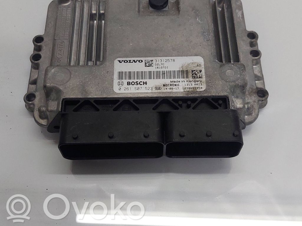 Volvo V40 Engine control unit/module 
