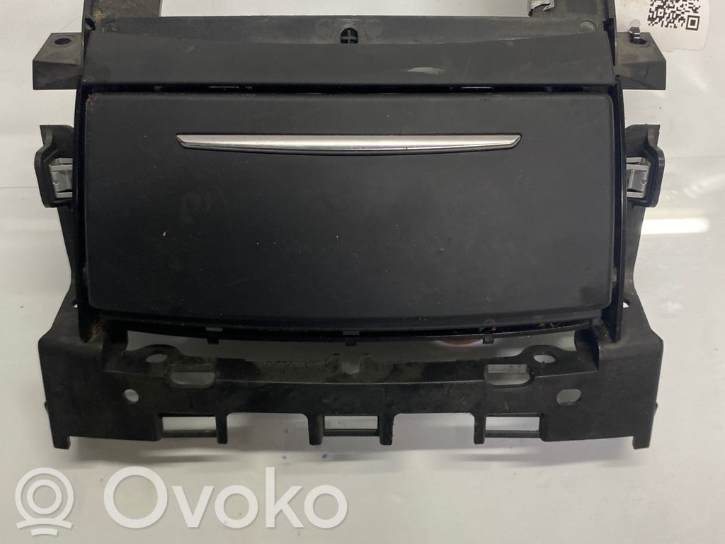 Audi A8 S8 D4 4H Cenicero (trasero) 