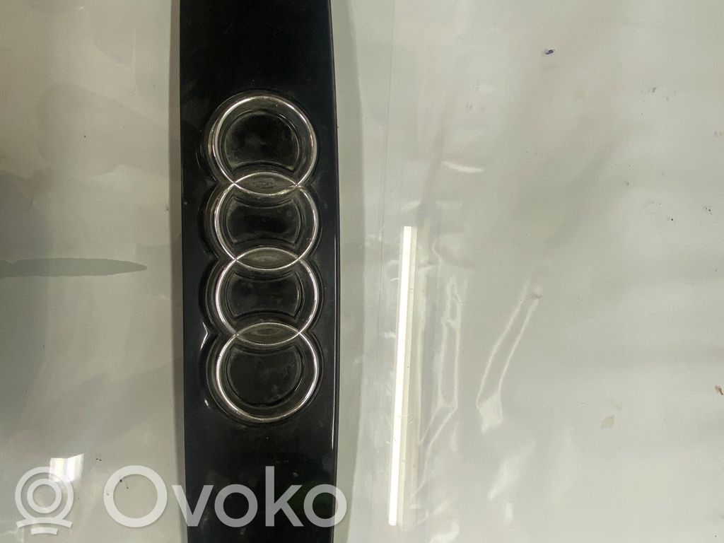 Audi A2 Priekšējais režģis 