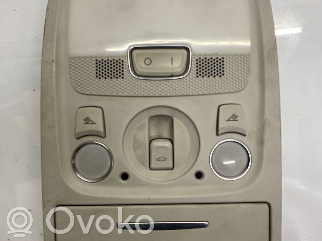 Audi A5 8T 8F Etuistuimen valo 