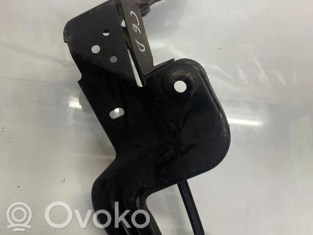 Audi A6 S6 C6 4F Intercooler pipe mounting bracket 