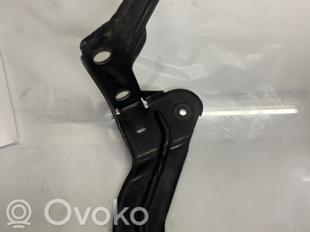 Audi A6 S6 C6 4F Intercooler pipe mounting bracket 