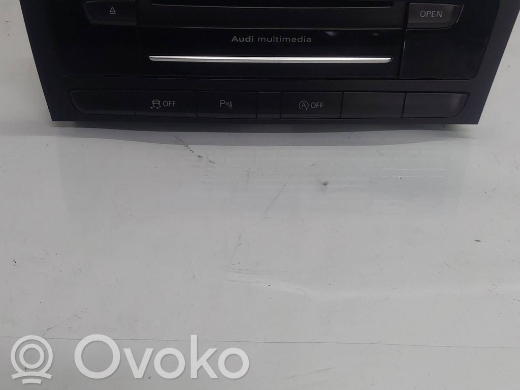 Audi A4 S4 B8 8K Panel / Radioodtwarzacz CD/DVD/GPS 