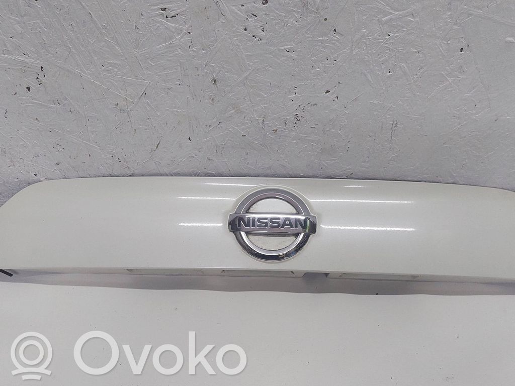 Listwa oświetlenie tylnej tablicy rejestracyjnej   908104ES,008104EFT0