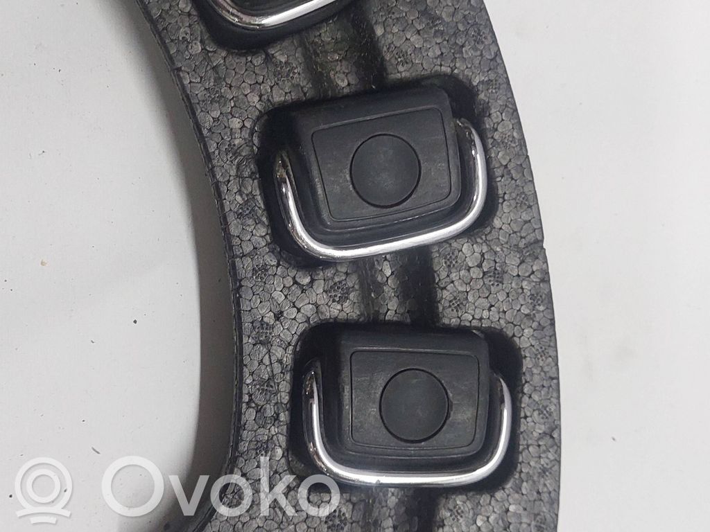 Tie down hook / loop   4G9012171B