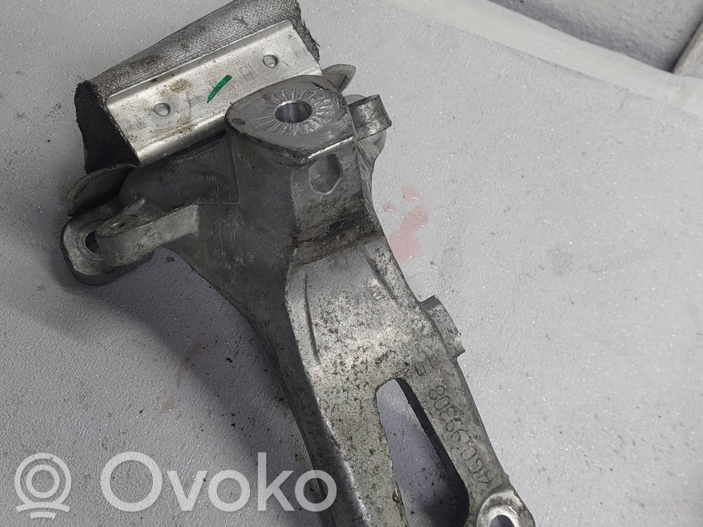 Audi Q5 SQ5 8R Engine mounting bracket 