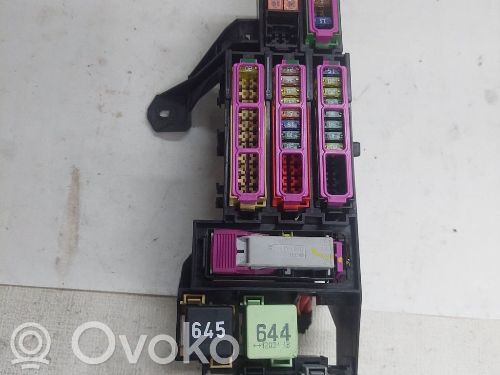 Audi A6 S6 C7 4G Fuse module 