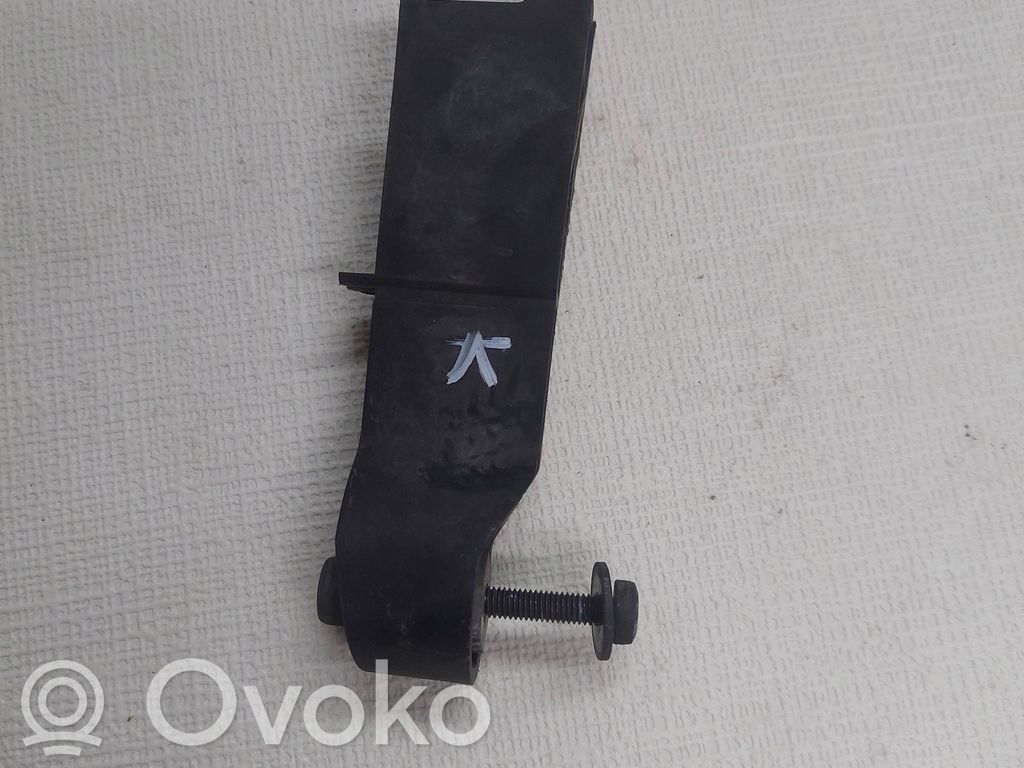 Audi A6 S6 C6 4F Front bumper mounting bracket 