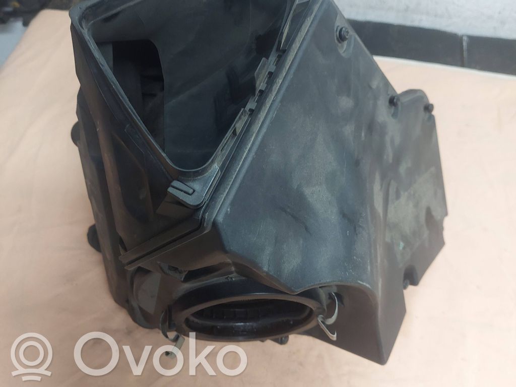 Audi A4 S4 B8 8K Luftfilterkasten 