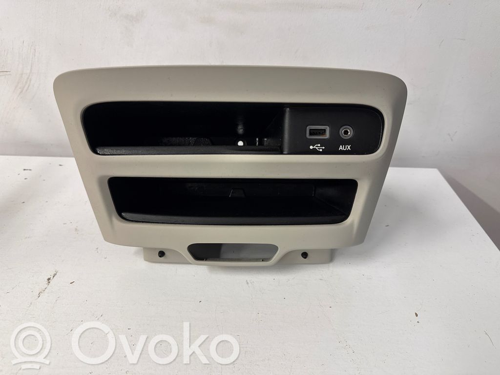 Chrysler Pacifica Daiktadėžė centrinės konsolės 