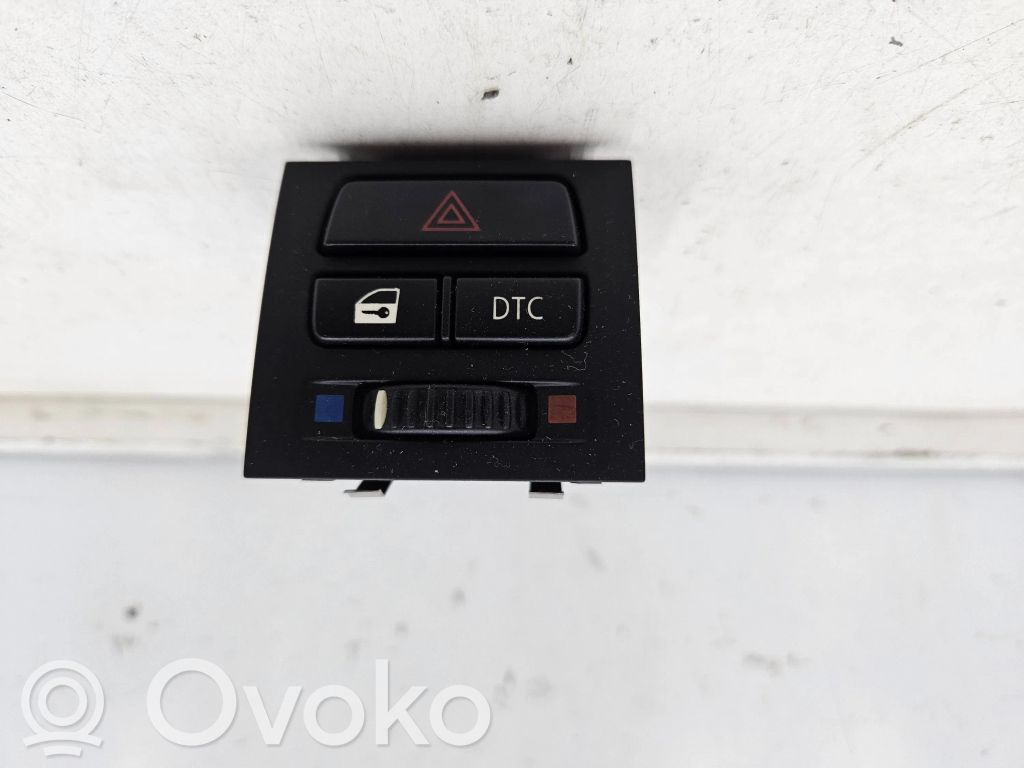 Hazard light switch   9132421