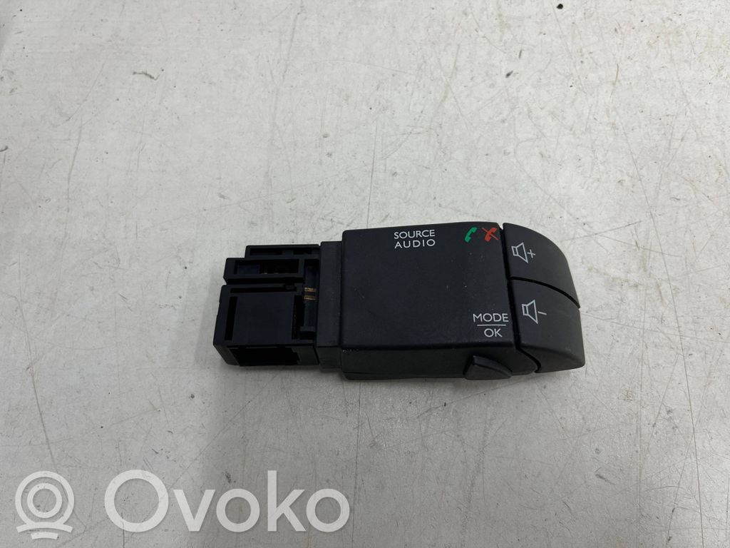 Renault Twingo III Multifunctional control switch/knob 