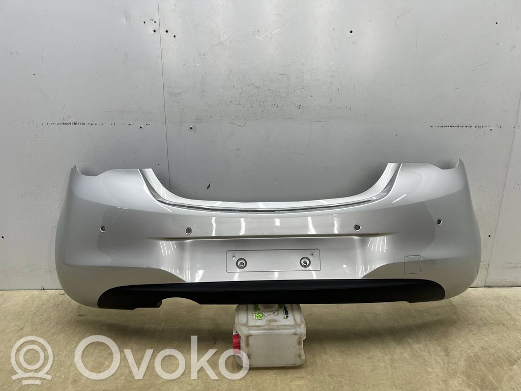 Opel Corsa E Bamperis 