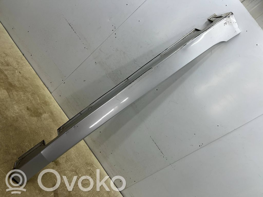 Slenkstis   7033760