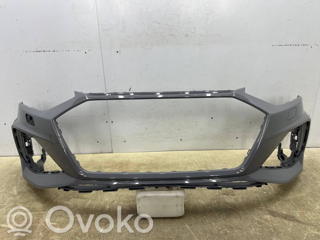 Audi RS4 B9 Parachoques delantero 