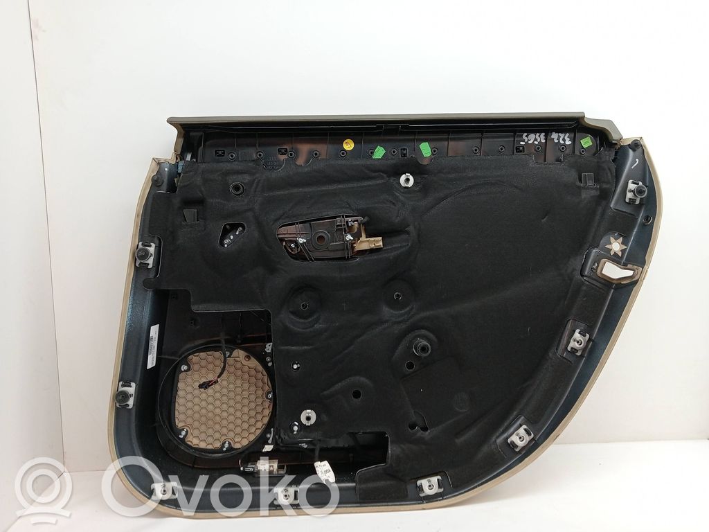 Audi A8 S8 D3 4E Takaoven verhoilu 