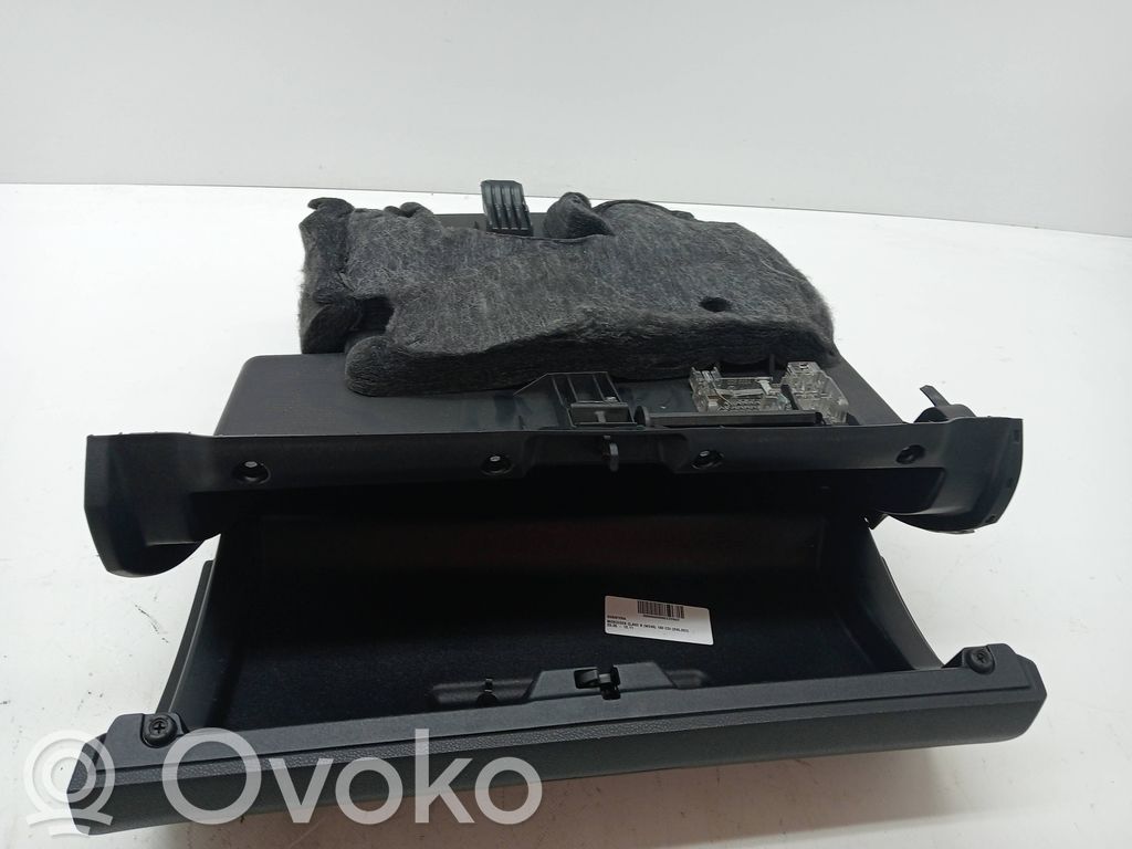 Guantera   A1696800191