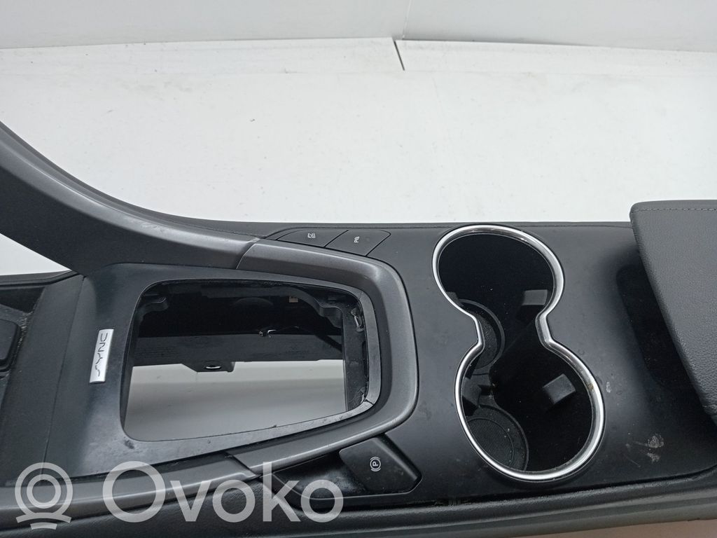 Ford Mondeo MK IV Centrinė konsolė 