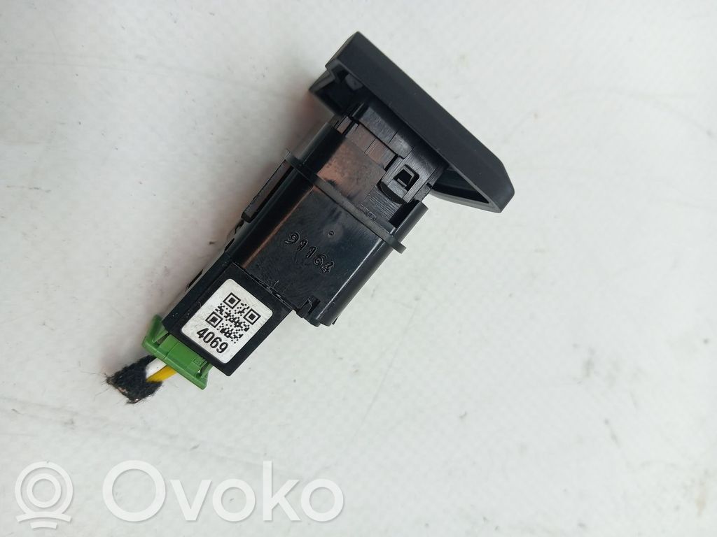 Opel Mokka X Central body control module 