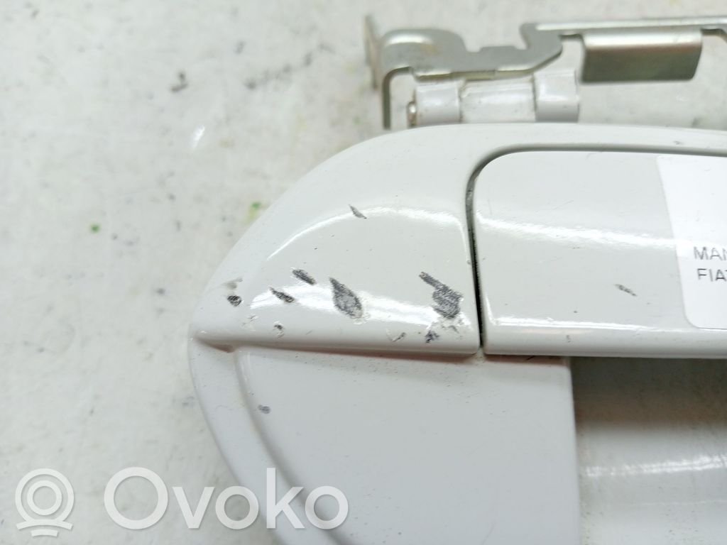 Manecilla externa puerta delantera   735499034