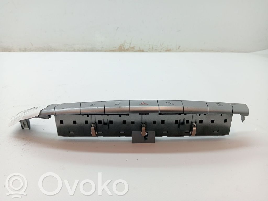 Fiat Tipo Przełącznik / Przycisk kierownicy 