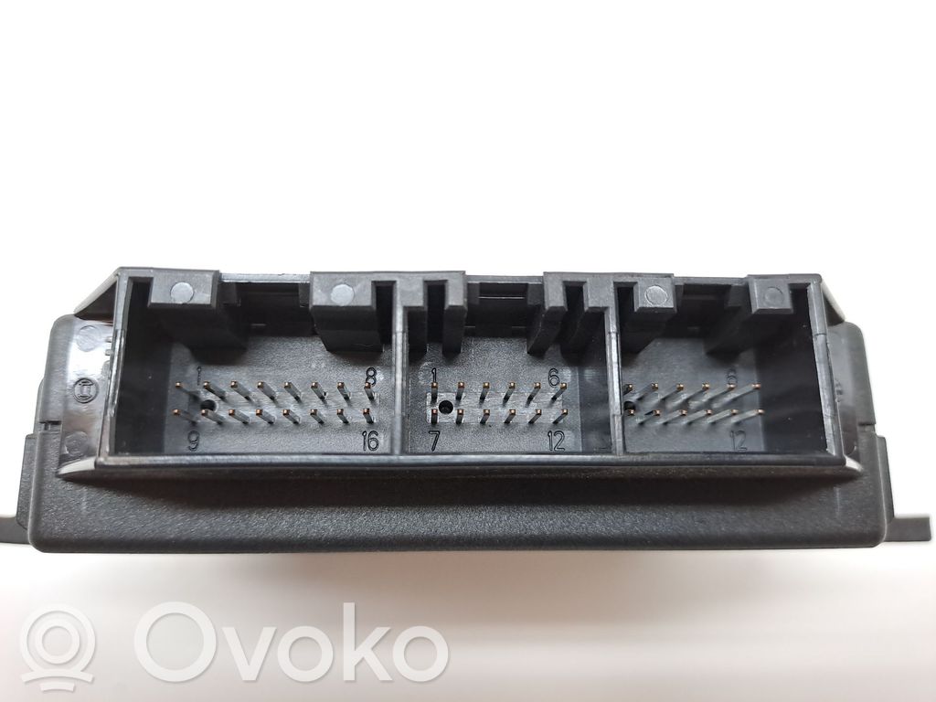 Unidad de control/módulo de carrocería central   5P0919283