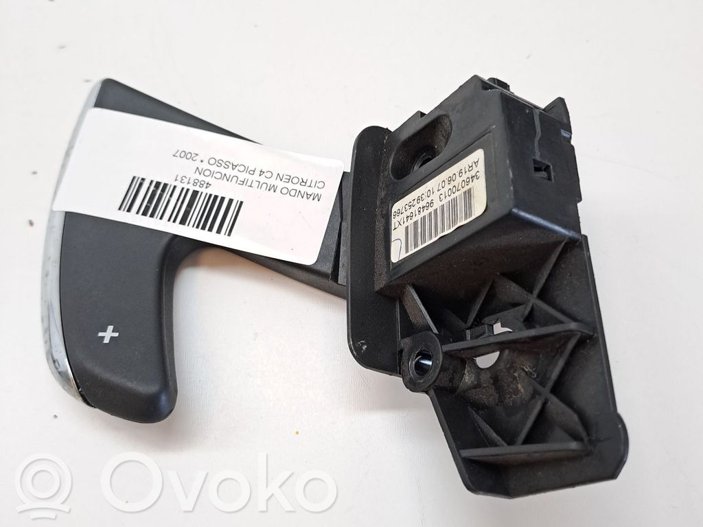 Boutons / interrupteurs volant   6242N6