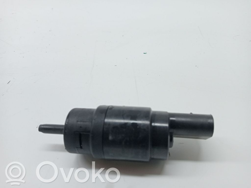BMW X3 E83 Pompe de lave-glace de pare-brise