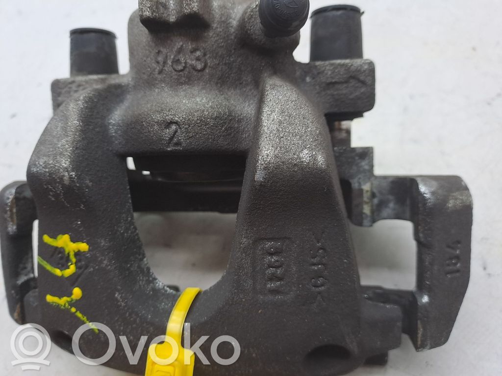 Étrier de frein avant   410113834R