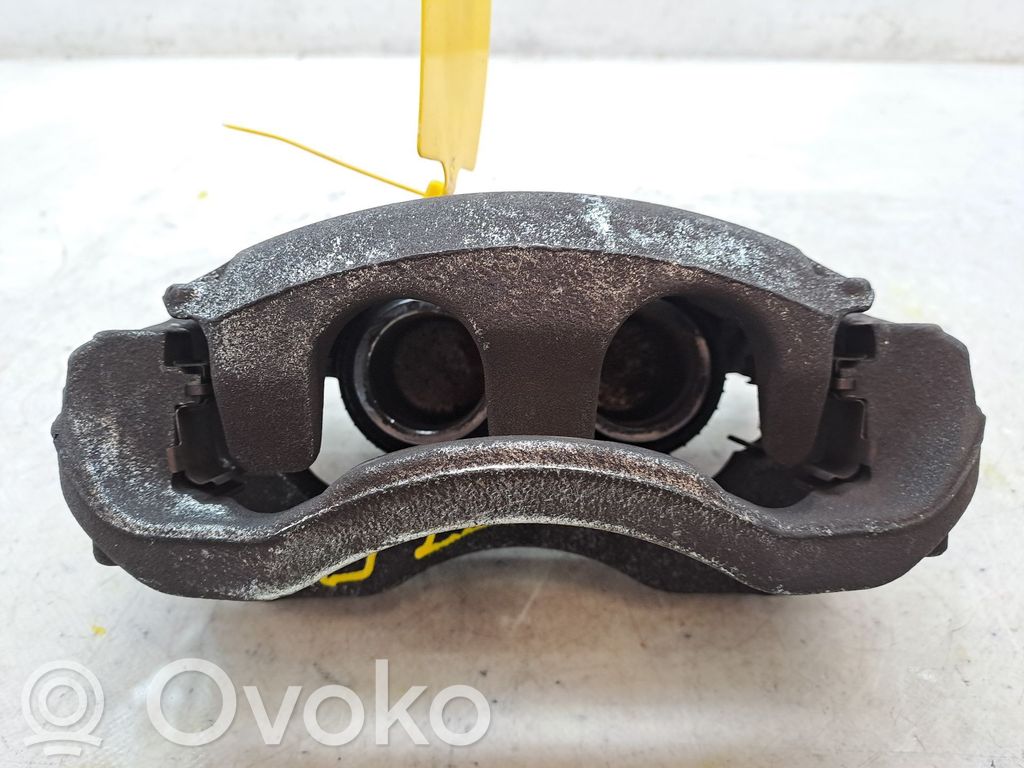 Renault Master III Zacisk hamulcowy przedni 