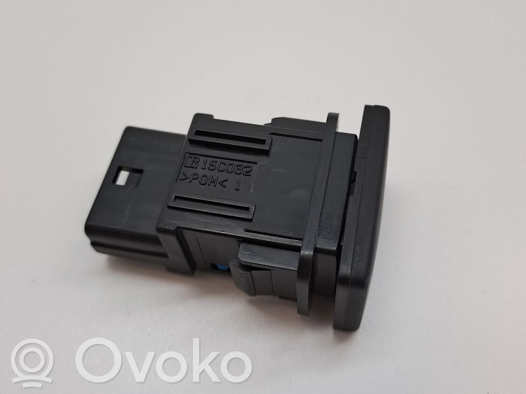 Toyota Verso-S Modulo di controllo del corpo centrale 