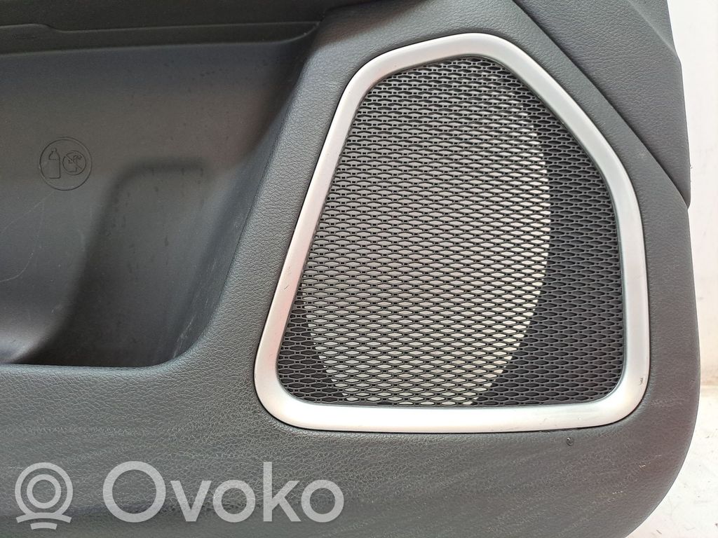Verkleidung Tür vorne   5UR05LT5AC