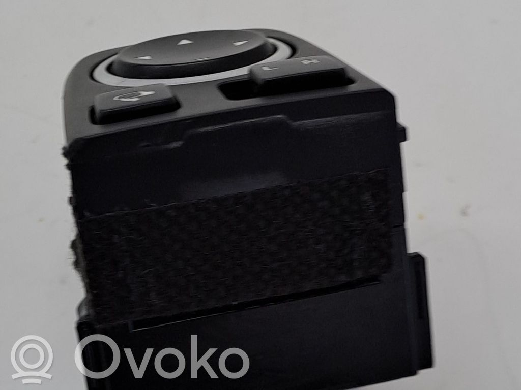 Interruptor del espejo lateral   93530J7000