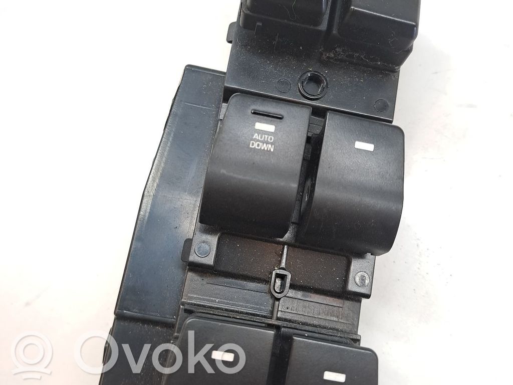 Interruptor del elevalunas eléctrico   93570F2100