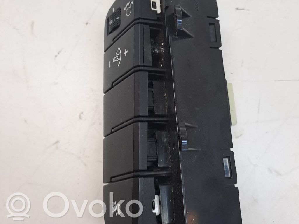 Hyundai Elantra VI Interruptor de luz 
