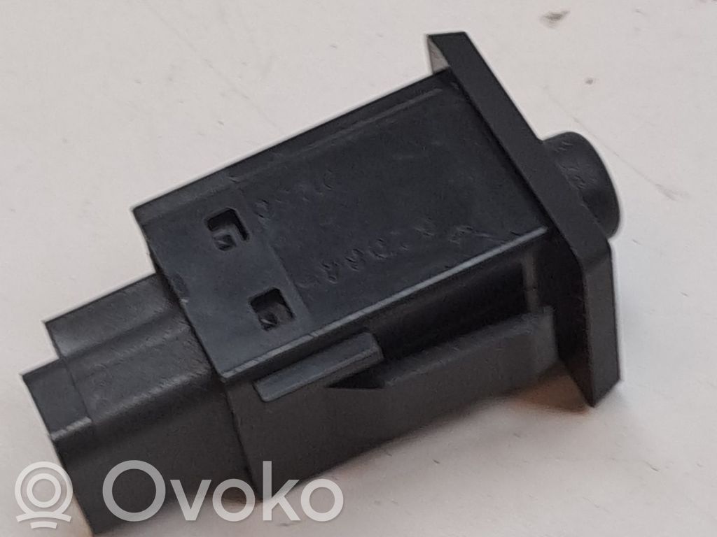 Peugeot 108 Modul de control caroserie central 