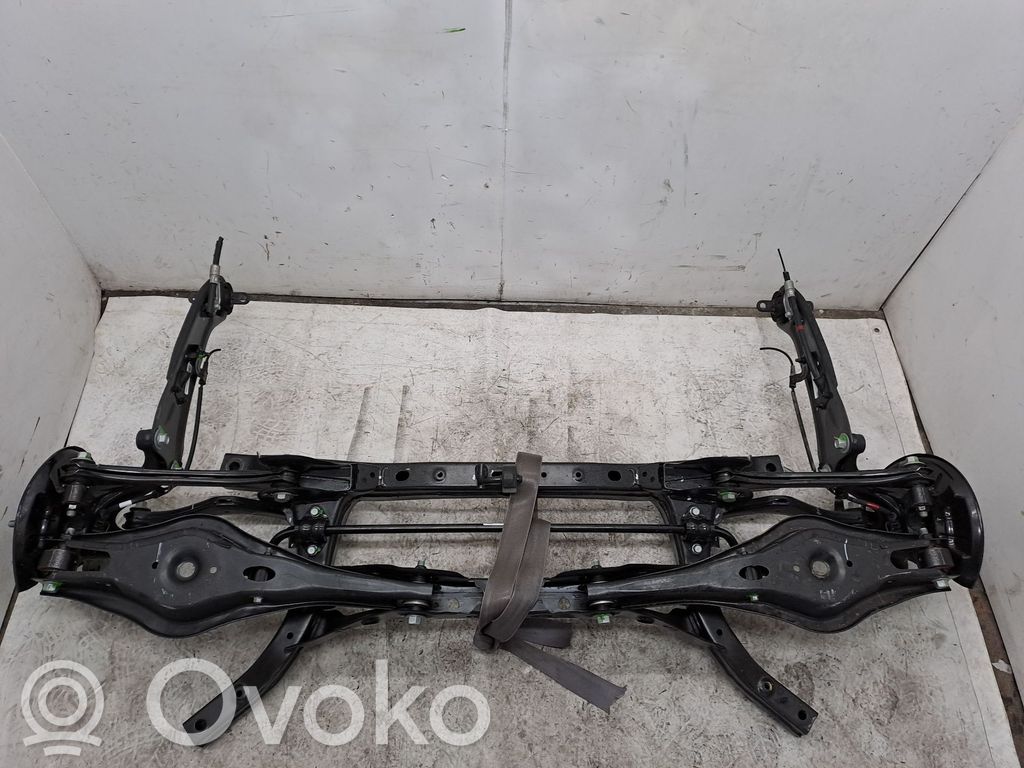 KIA Ceed Rama pomocnicza tylna 
