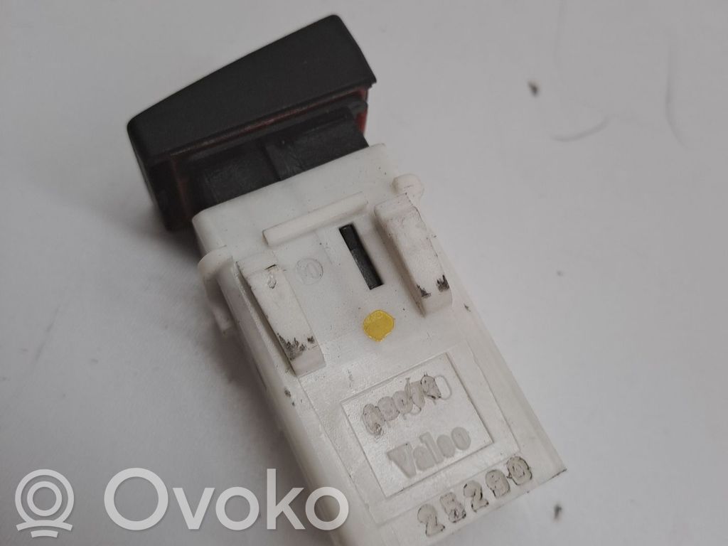 Botón interruptor de luz de peligro   25290JD000