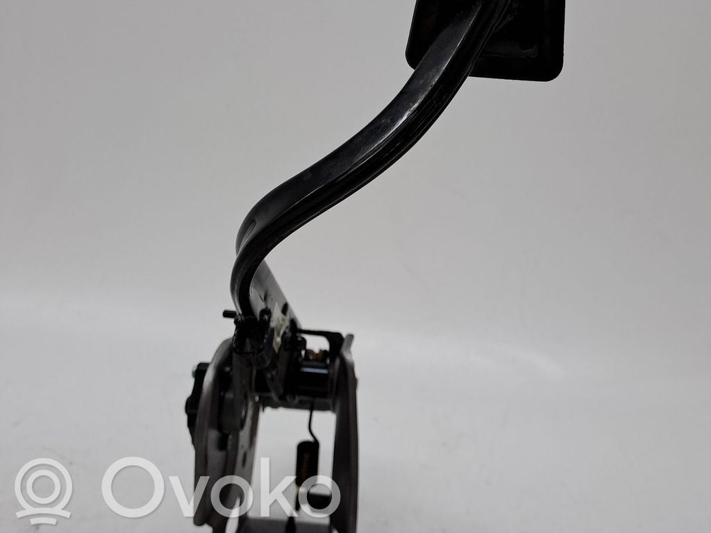 Hyundai Elantra VI Pedal de embrague 