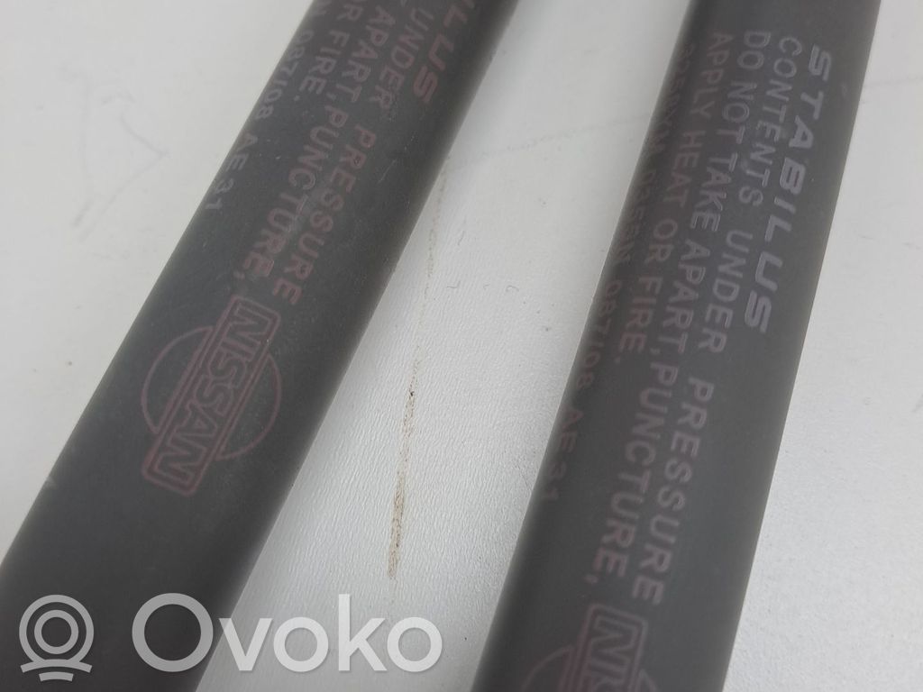 Nissan Qashqai Tampon hayon/capotă portbagaj 