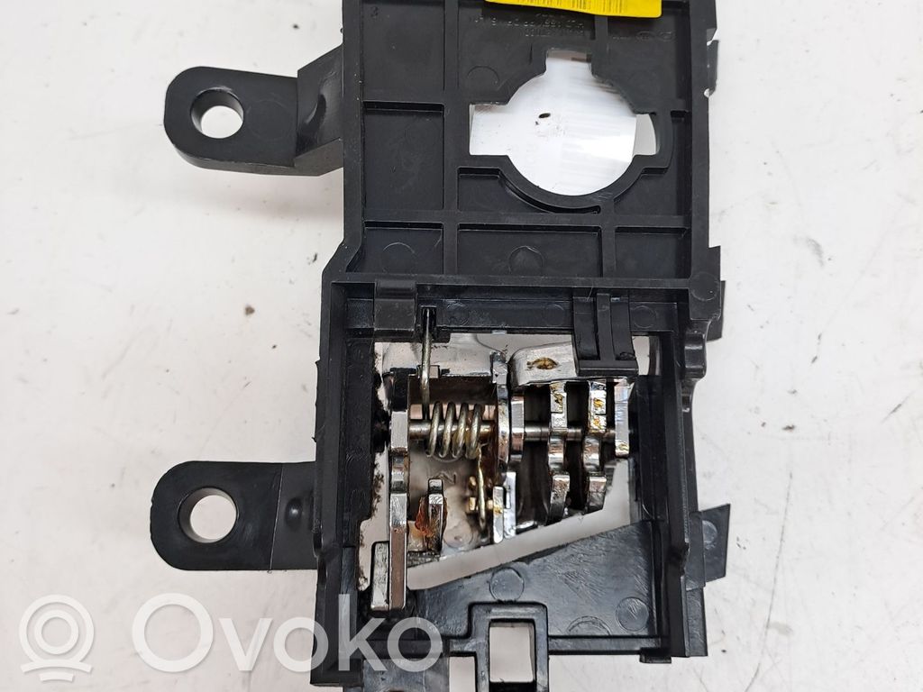 Manecilla interna puerta trasera   836202T010