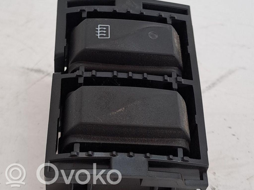 Modul de control caroserie central   93868044,4407312