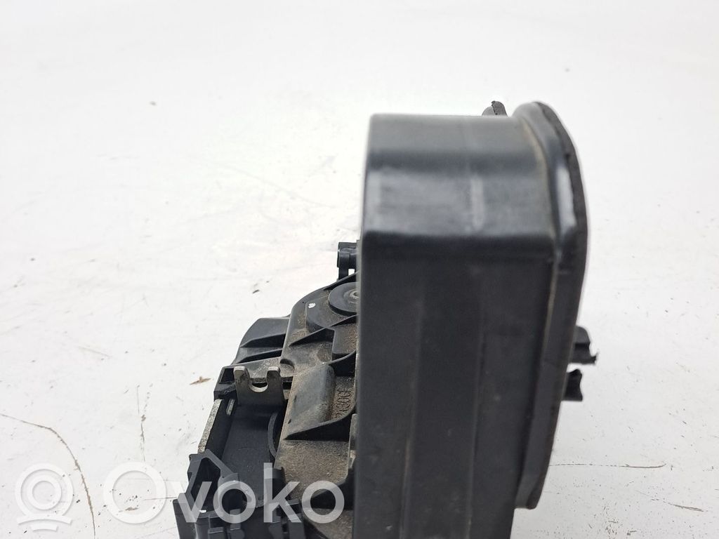 Cerradura de puerta trasera   51227202148