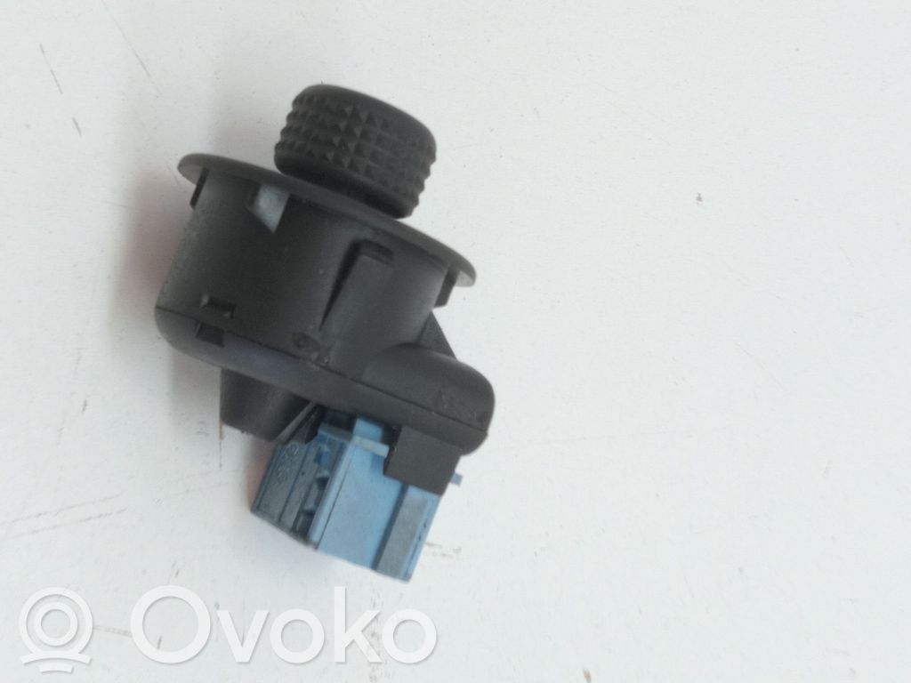 Citroen C3 Interruptor del espejo lateral 