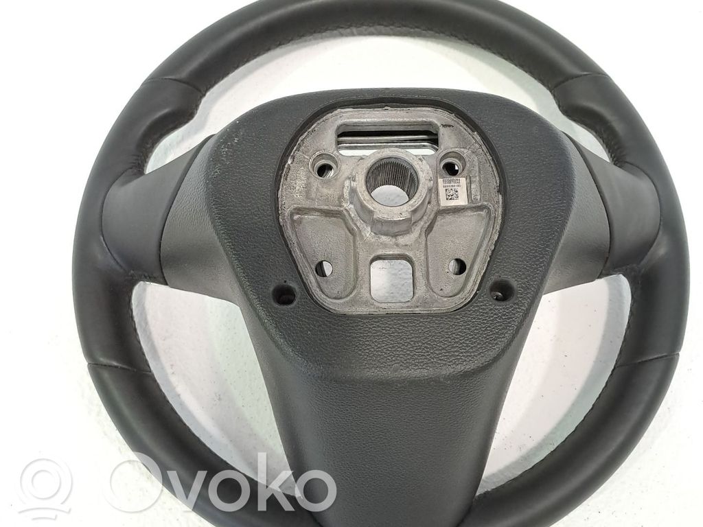 Volante   13316547
