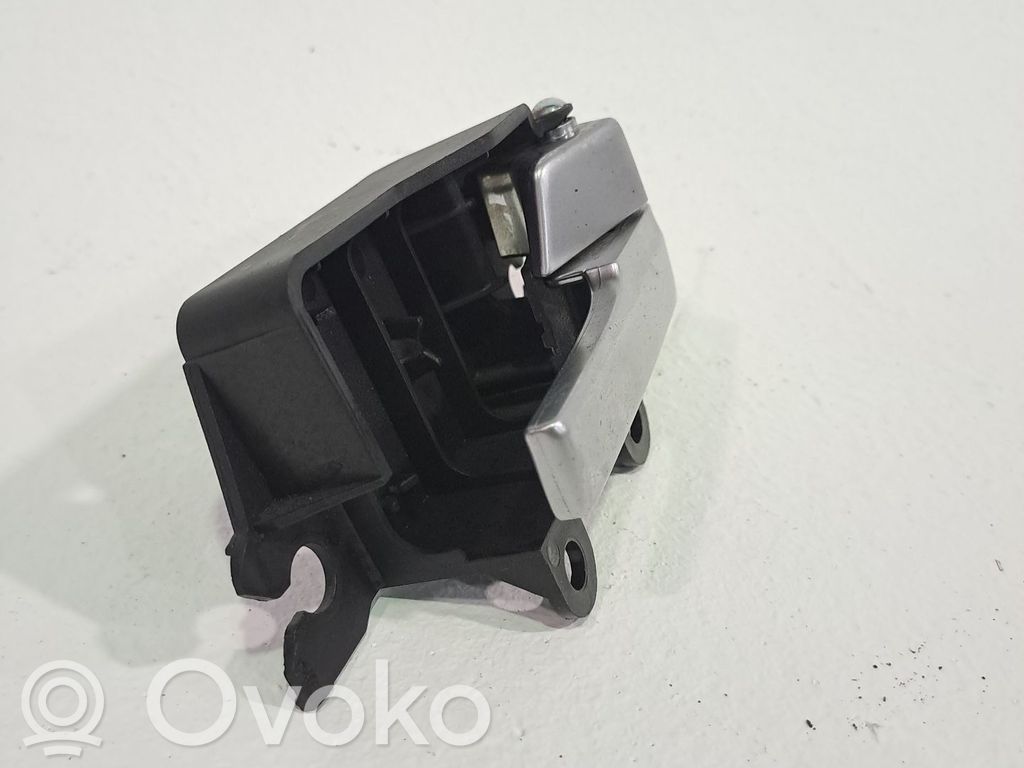 Manecilla interna puerta trasera   1470115,3M51R22600AD