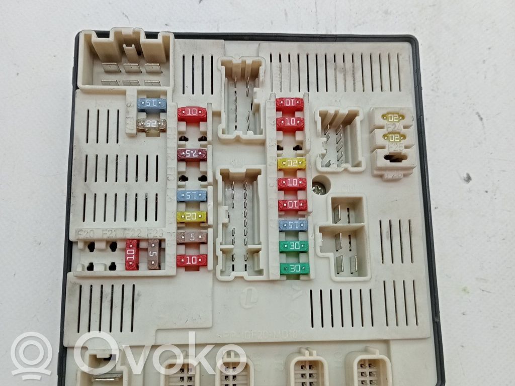 Renault Laguna III Fuse module 