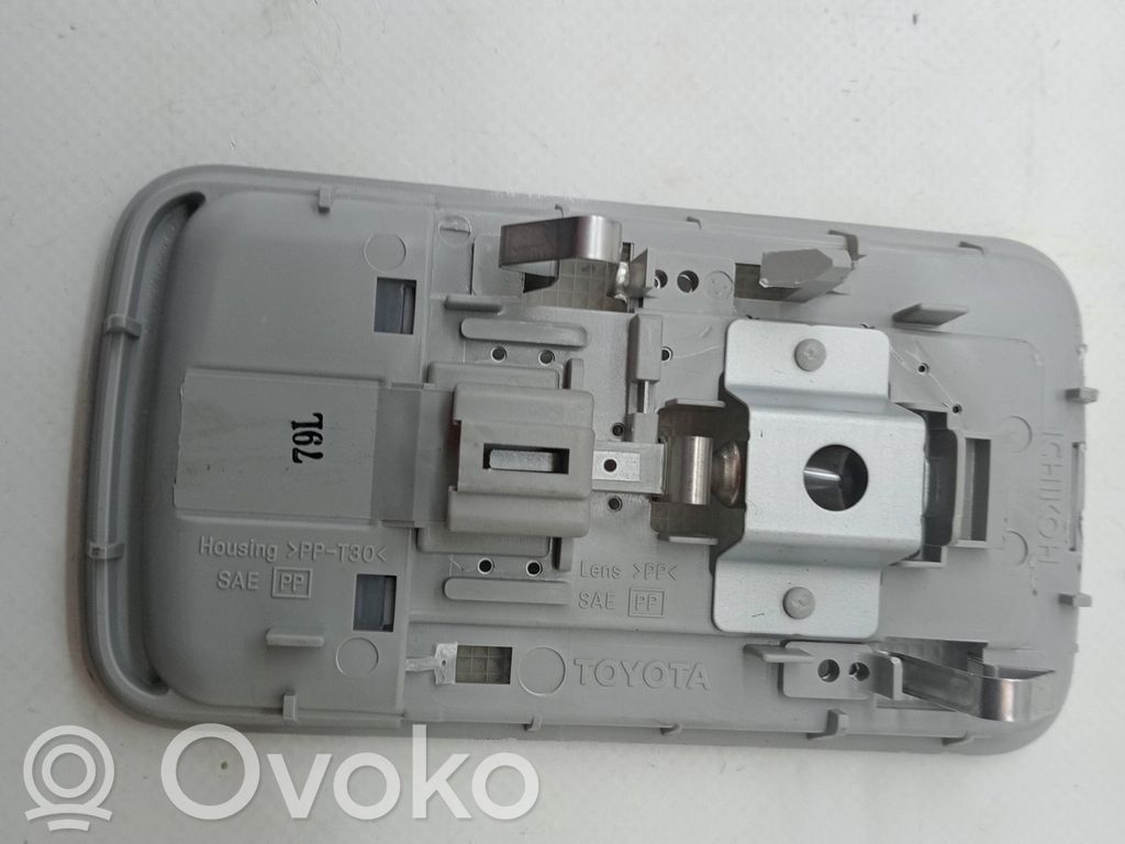 Toyota Corolla Verso AR10 Ramă consolă lumini plafon 