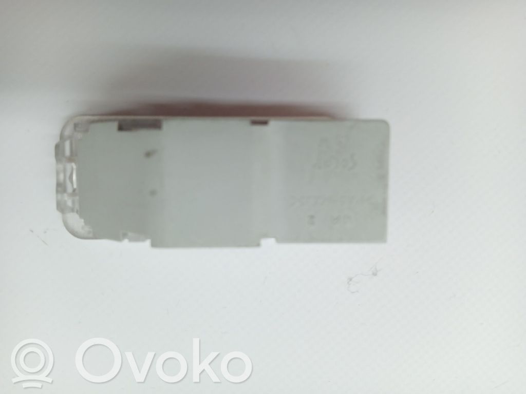 Peugeot 308 Rivestimento della console di illuminazione installata sul rivestimento del tetto 