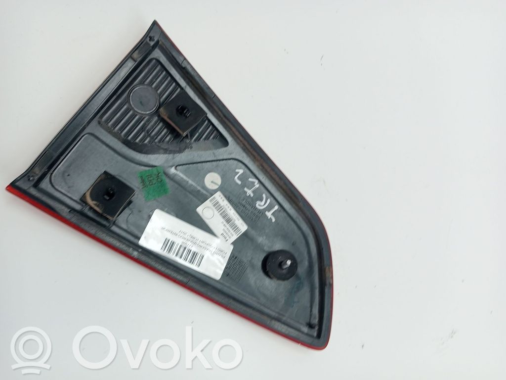 Lámpara de faros/luces traseros   2347448,GN1513A603FD